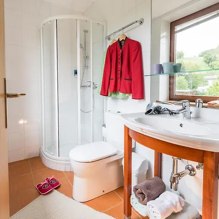 Landgasthof Zur Linde Guest house